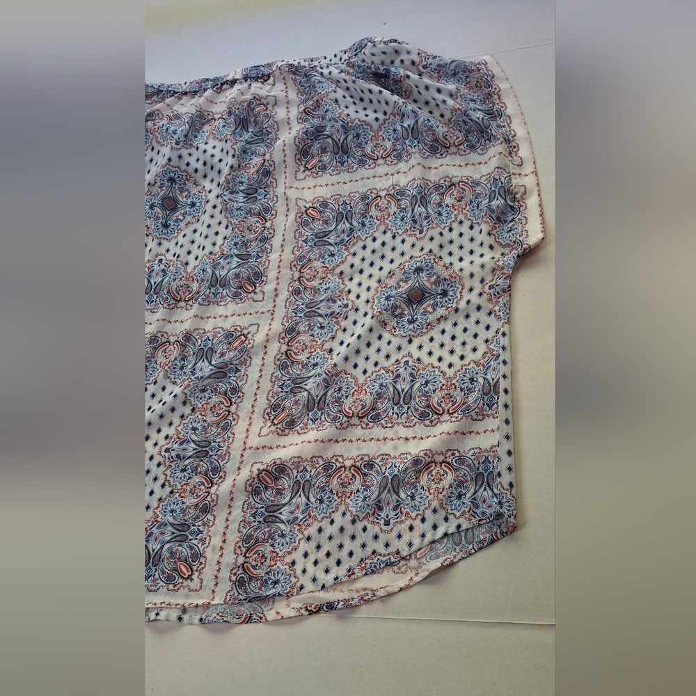 dylan Top - Picture 13 of 14